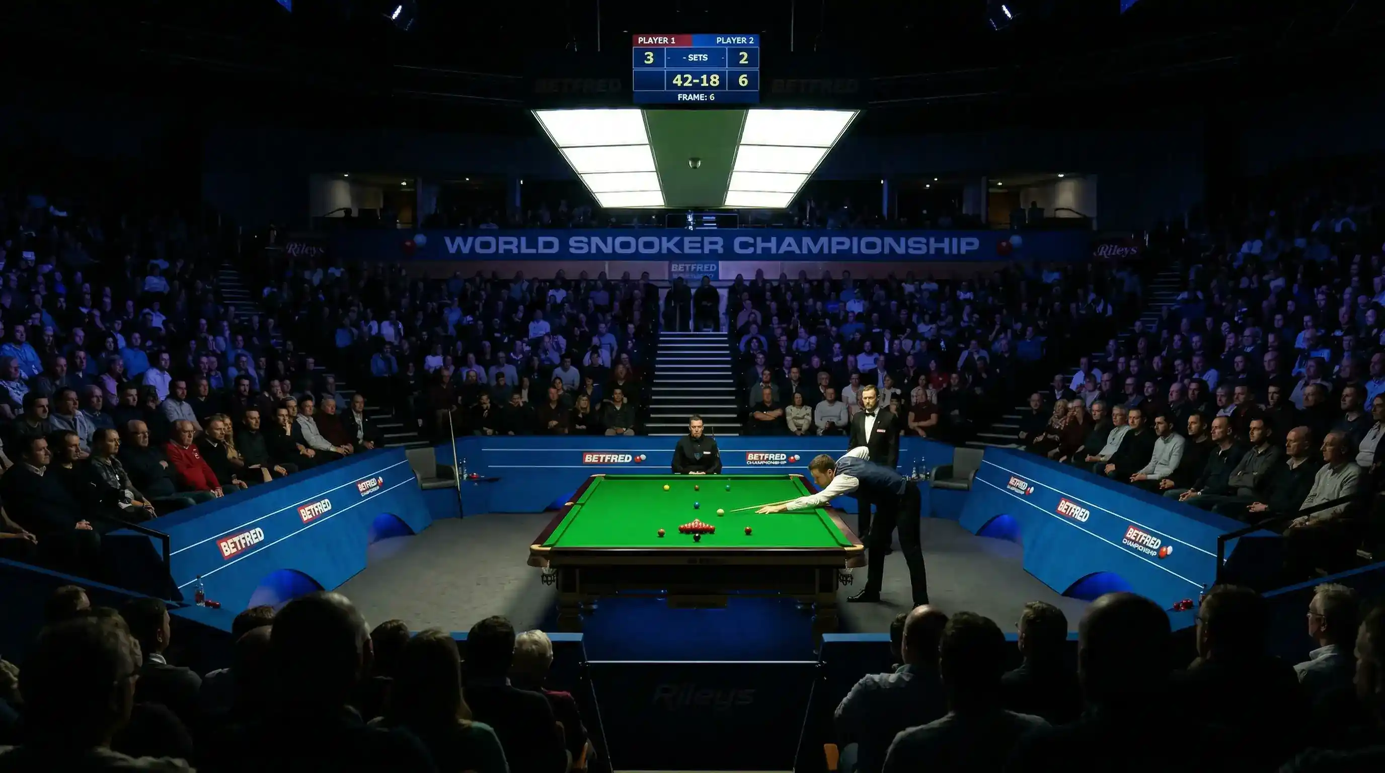 Widok areny snookerowej podczas turnieju z oświetlonym stołem i publicznością na trybunach